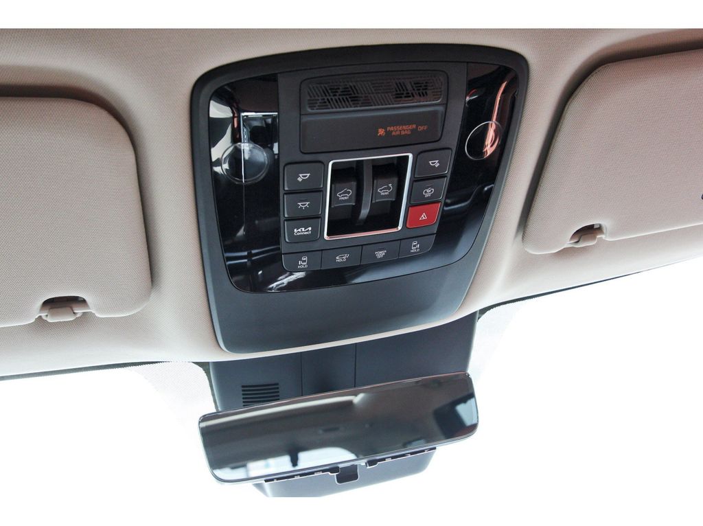 New 2026 Kia Carnival MPV Van