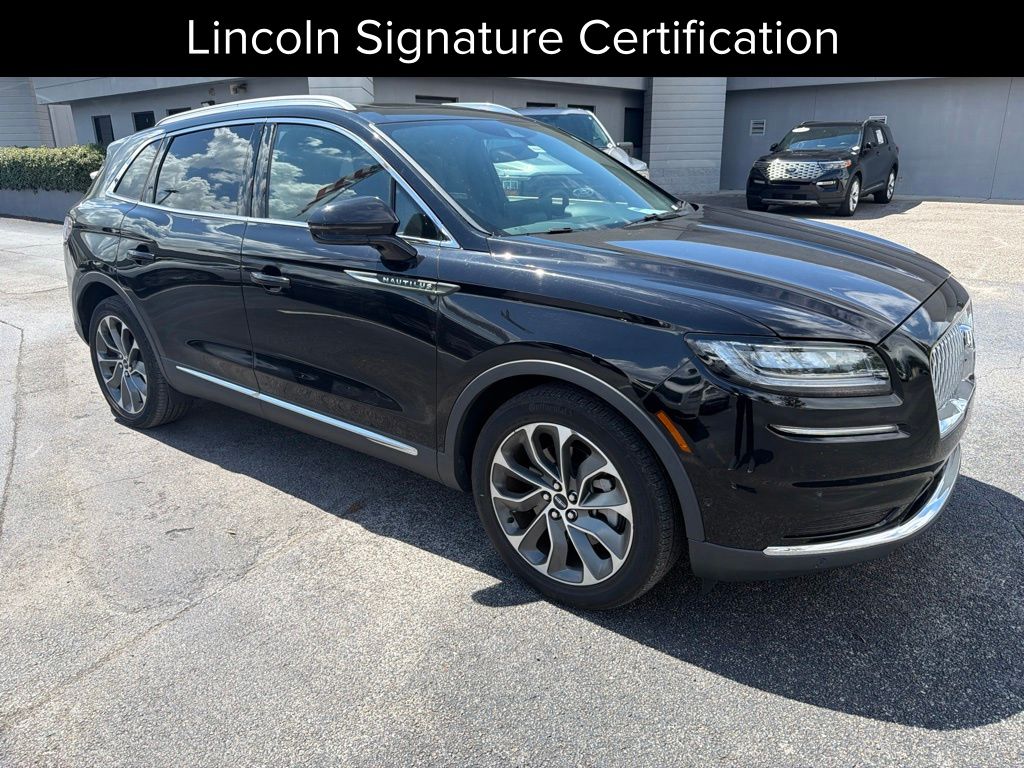 Black Metallic 2022 Lincoln Nautilus SUV / Crossover Front-Wheel Drive 8-Speed Automatic