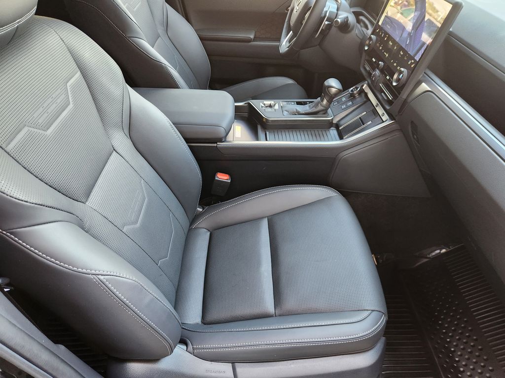 2025 Lexus GX 550 Luxury+ Black at Westside Lexus