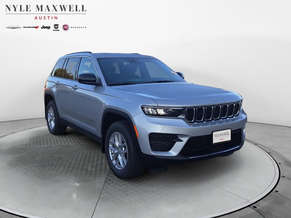 New Car 2025 Jeep Grand Cherokee  Laredo X For Sale Under $40,000 In Austin, Texas
