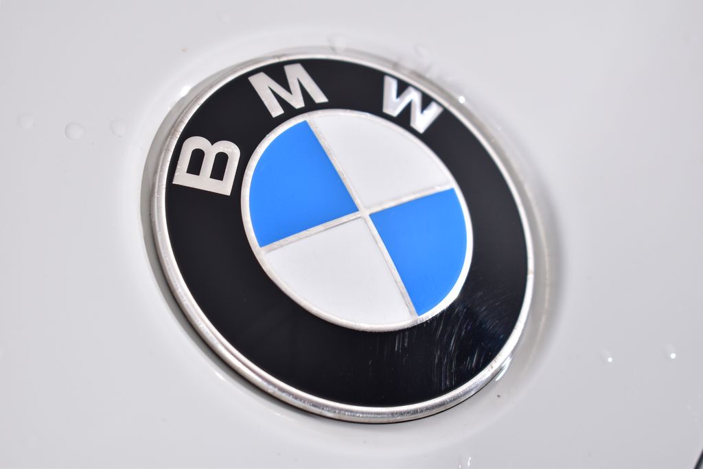 Thumbnail: 2021 BMW X3 - 10