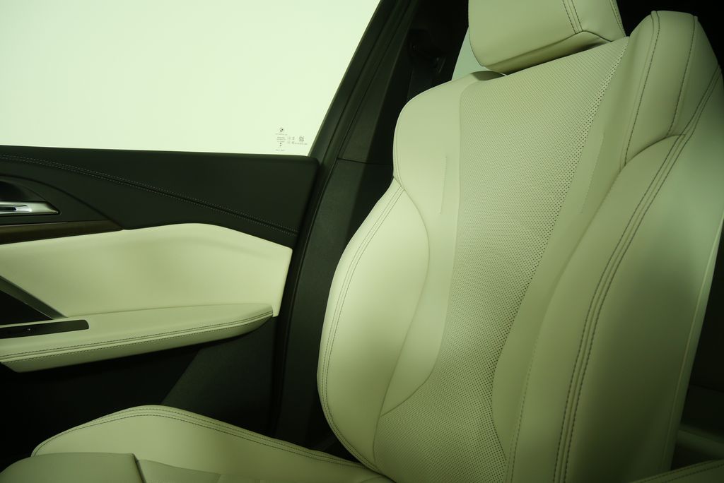 Thumbnail: 2026 BMW X1 - 23