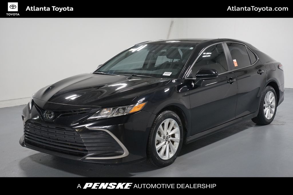 2024 Toyota Camry LE FWD