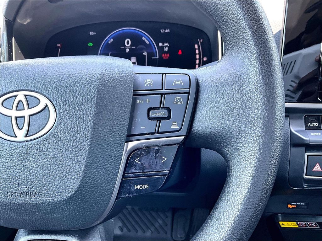 2025 Toyota Camry — photo 24