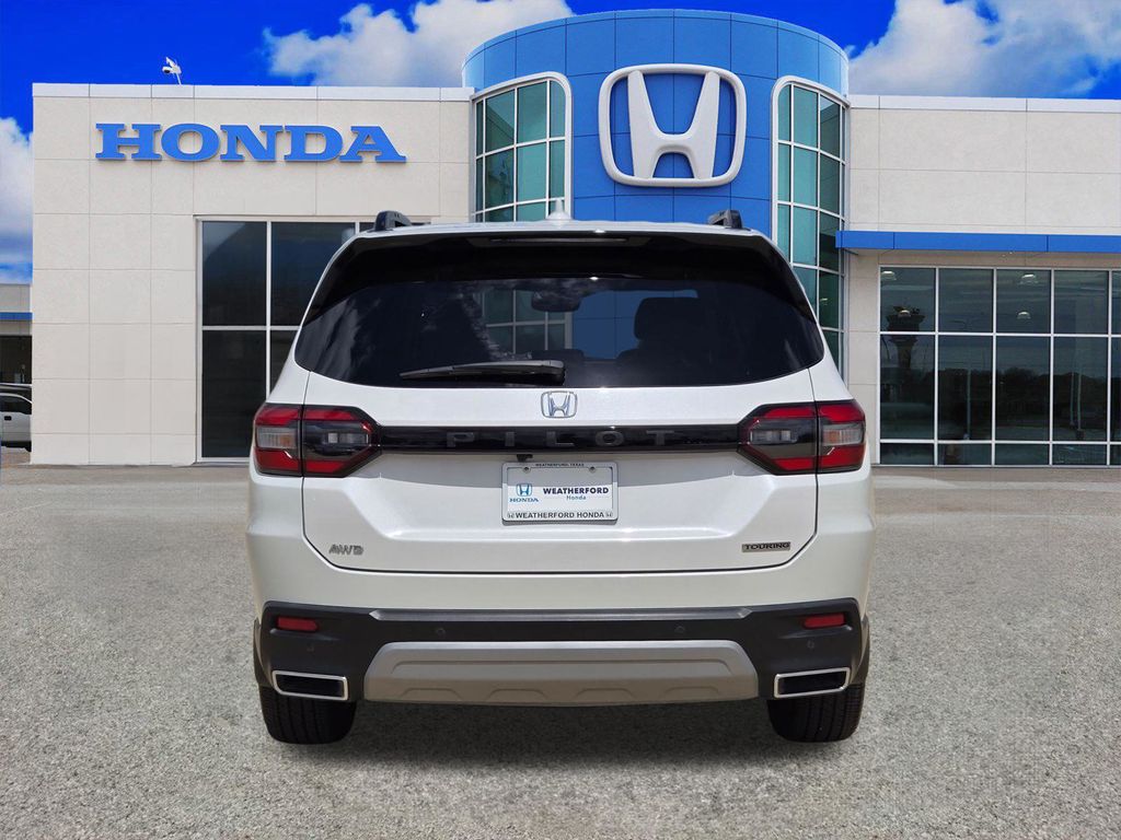 Used 2025 Honda Pilot SUV