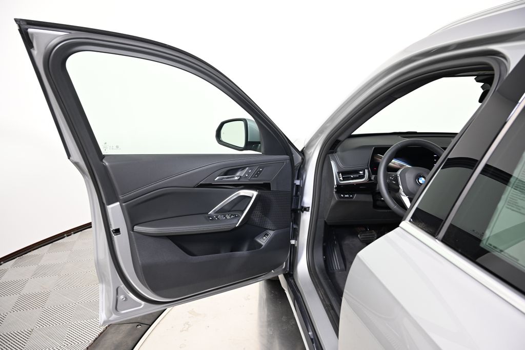 Thumbnail: 2026 BMW X1 - 21