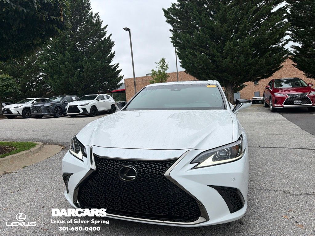 Ultra White 2024 Lexus ES Sedan  8-Speed Automatic