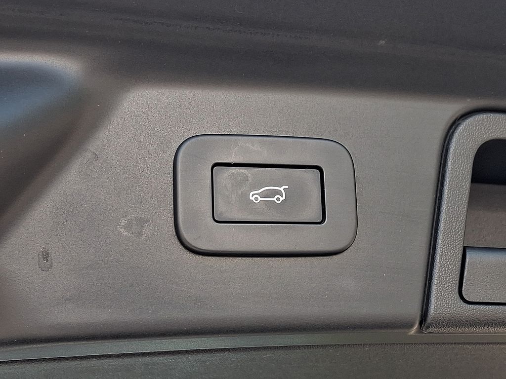 Thumbnail: 2023 Land Rover Range Rover Velar - 29
