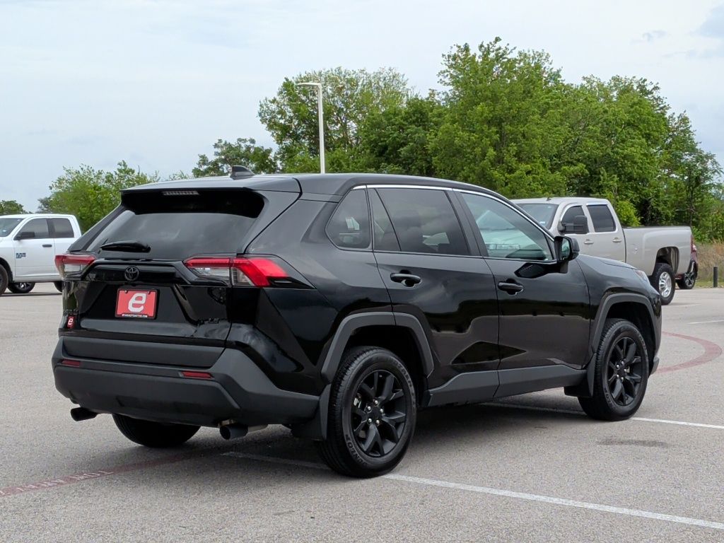 2025 Toyota RAV4 LE - 7