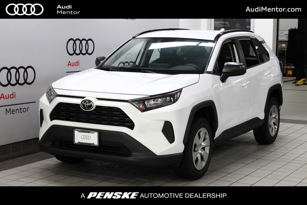 Thumbnail: 2019 Toyota RAV4 - 1