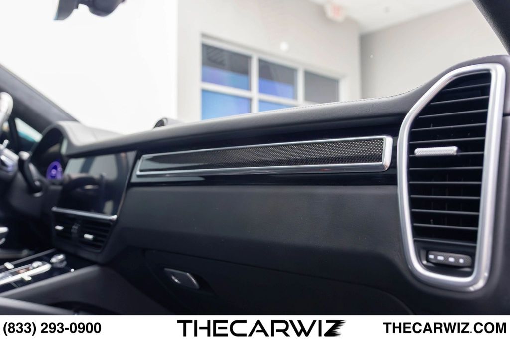 2023 Porsche Cayenne Coup Turbo - Photo 90
