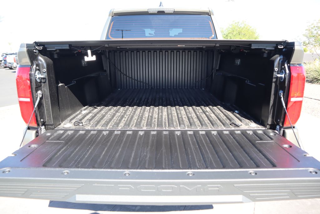 Thumbnail: 2025 Toyota Tacoma - 25