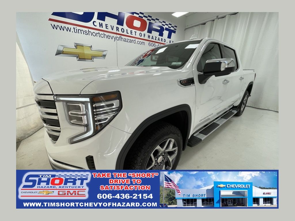 Summit White 2026 GMC Sierra 1500 SLT Crew Cab 4WD Pickup Truck Four-Wheel Drive Automatic