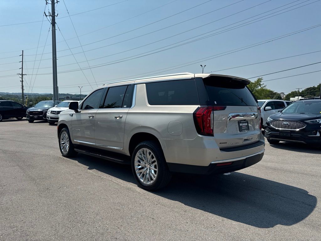 Used 2023 Beige GMC SLT image 5