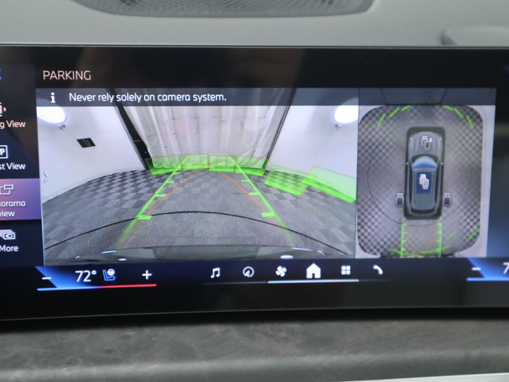 Thumbnail: 2026 BMW X5 - 16