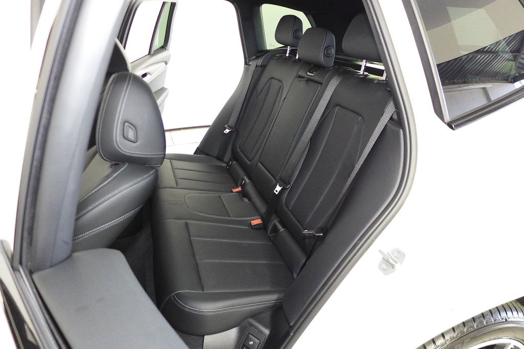 Thumbnail: 2023 BMW X3 - 21