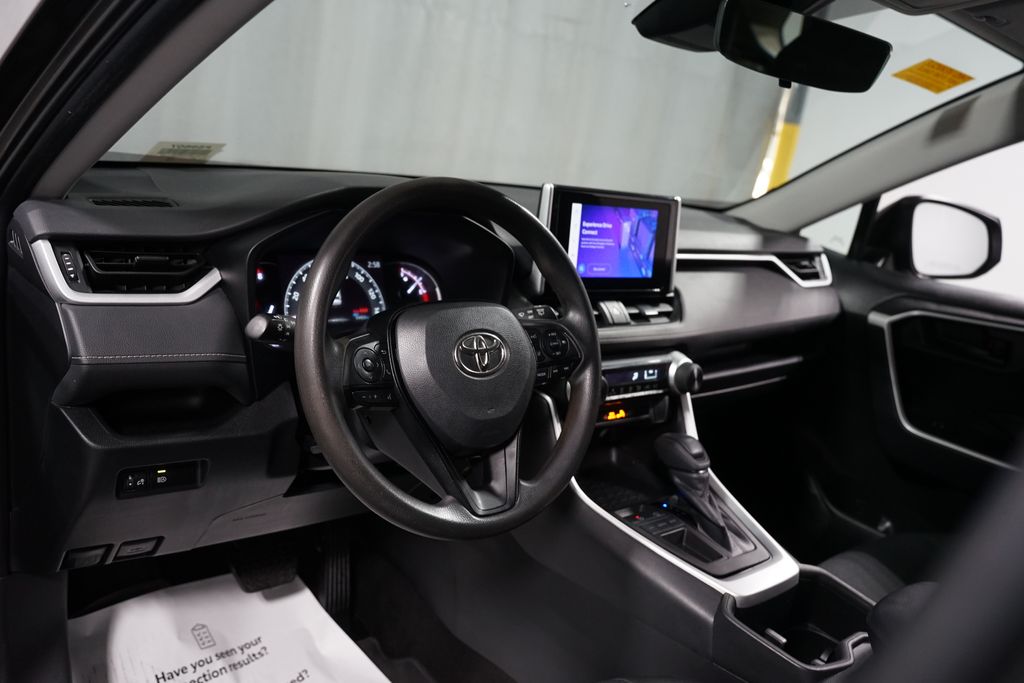 Thumbnail: 2023 Toyota RAV4 - 11