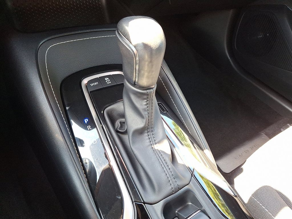 Thumbnail: 2022 Toyota Corolla - 14