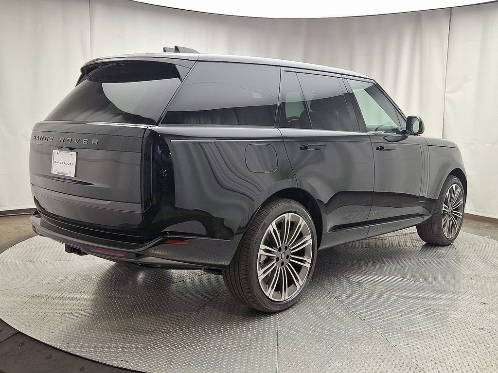 Thumbnail: 2025 Land Rover Range Rover - 3