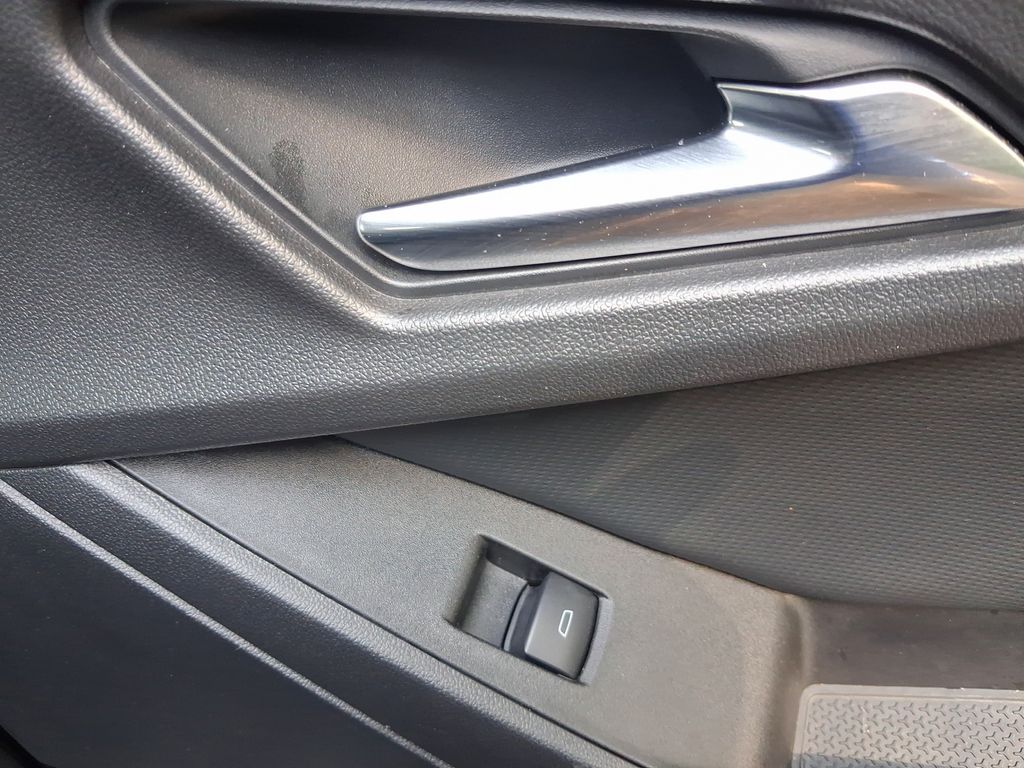 Used 2025 Black Chevrolet LT image 29
