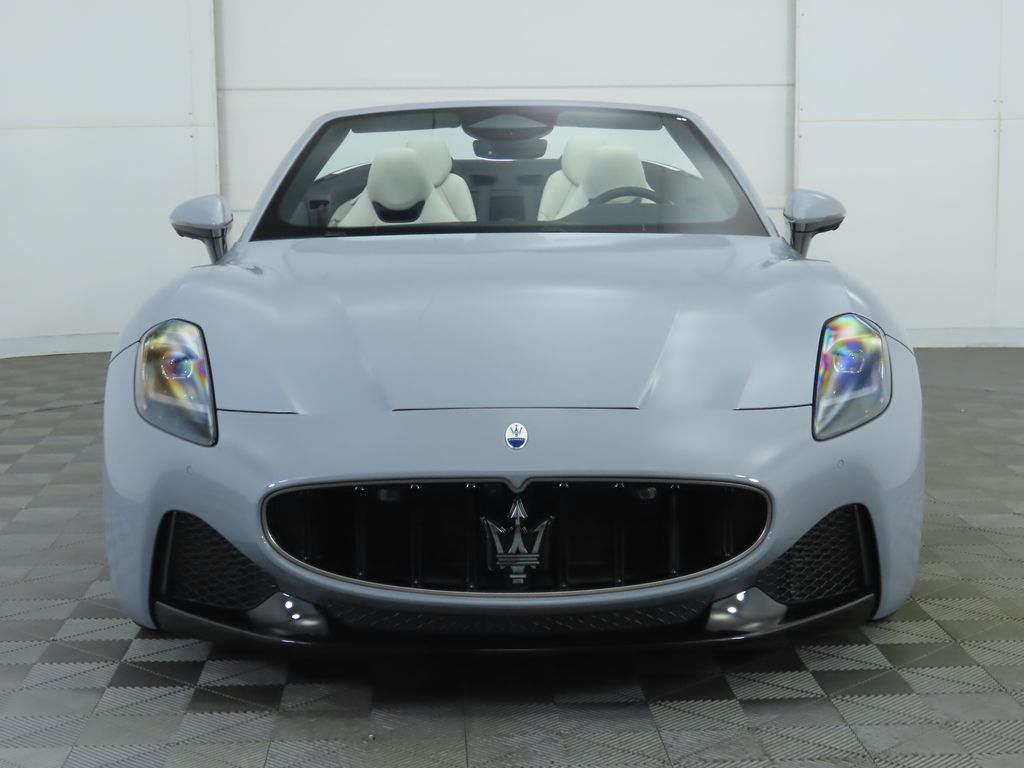 Thumbnail: 2025 Maserati GranCabrio - 2