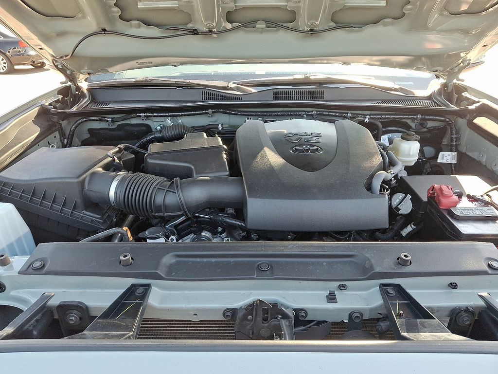 2022 Toyota Tacoma TRD Sport 28