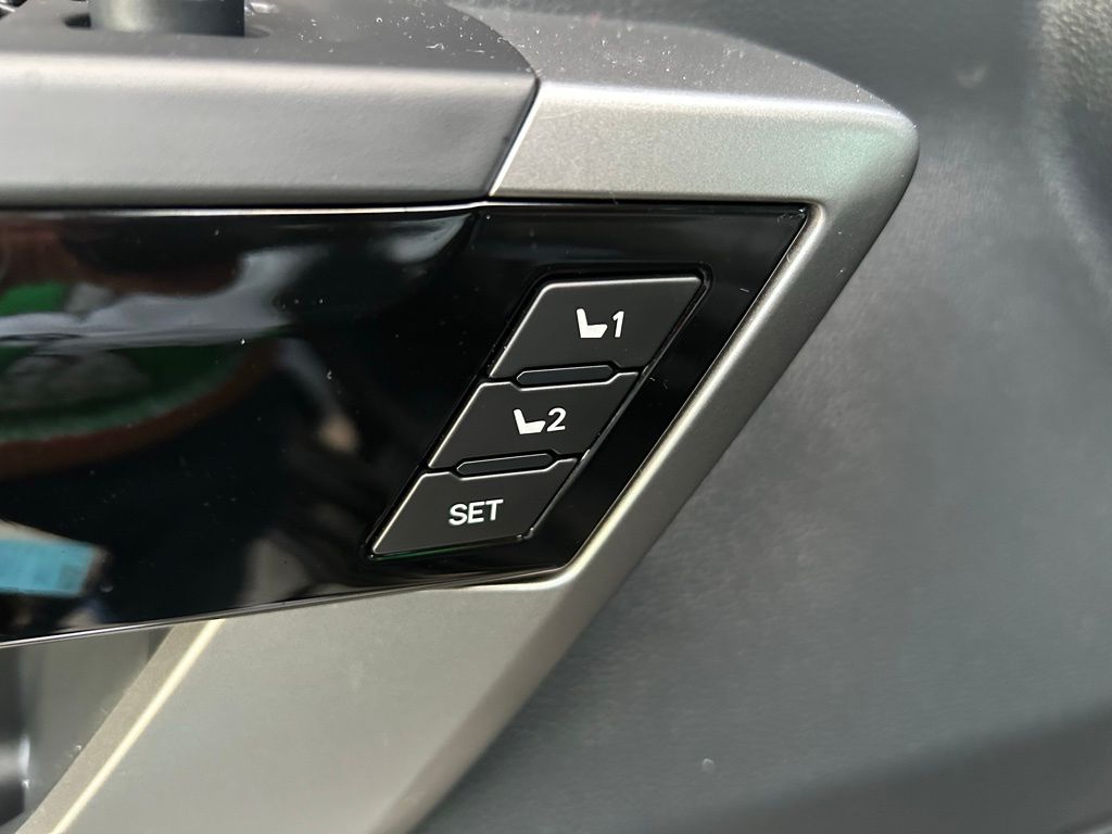 Thumbnail: 2024 Toyota Tundra - 17