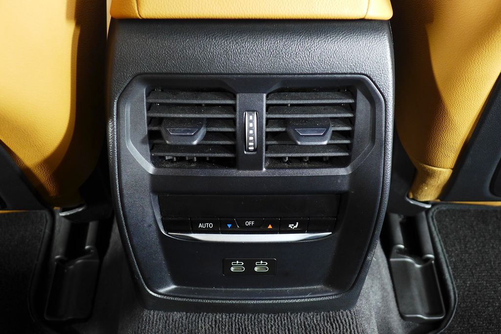 Thumbnail: 2023 BMW i4 - 24