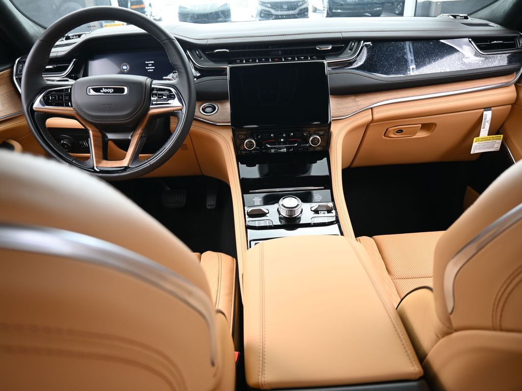 New 2025 Bright White Clearcoat Jeep Summit image 32