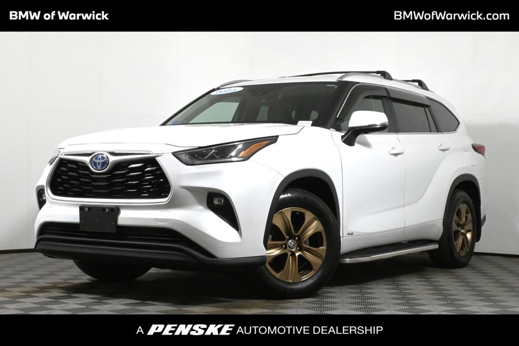 2023 Toyota Highlander Bronze Edition -
                Warwick, RI