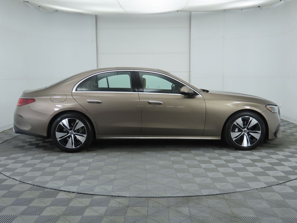 Thumbnail: 2026 Mercedes-Benz E-Class - 4