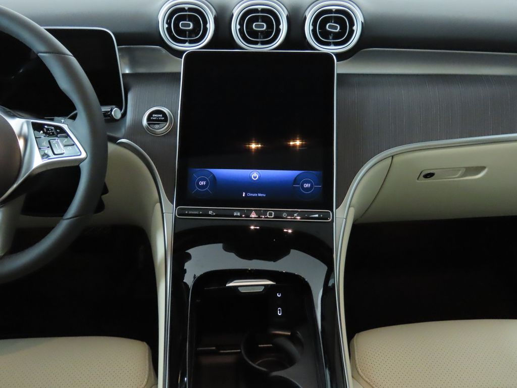 2025 Mercedes-Benz GLC 300 14