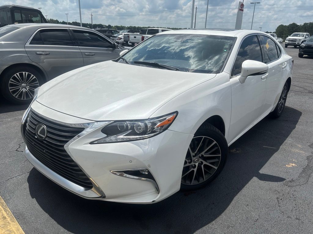 2017 Lexus ES 350 350's photo