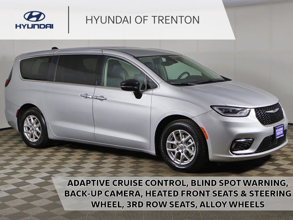 2024 Chrysler Pacifica Touring L FWD