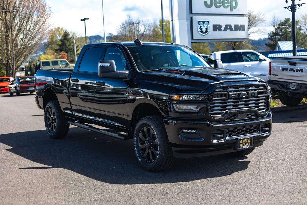2026 Ram 2500 Black Express Tradesman thumbnail 7