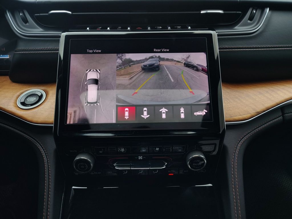 Used Car 2021 Jeep Grand Cherokee L  Summit For Sale Under $40,000 In Austin, Texas