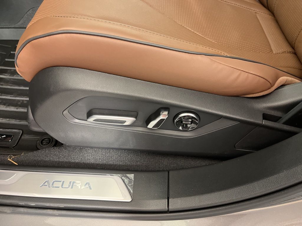 Thumbnail: 2026 Acura RDX - 25