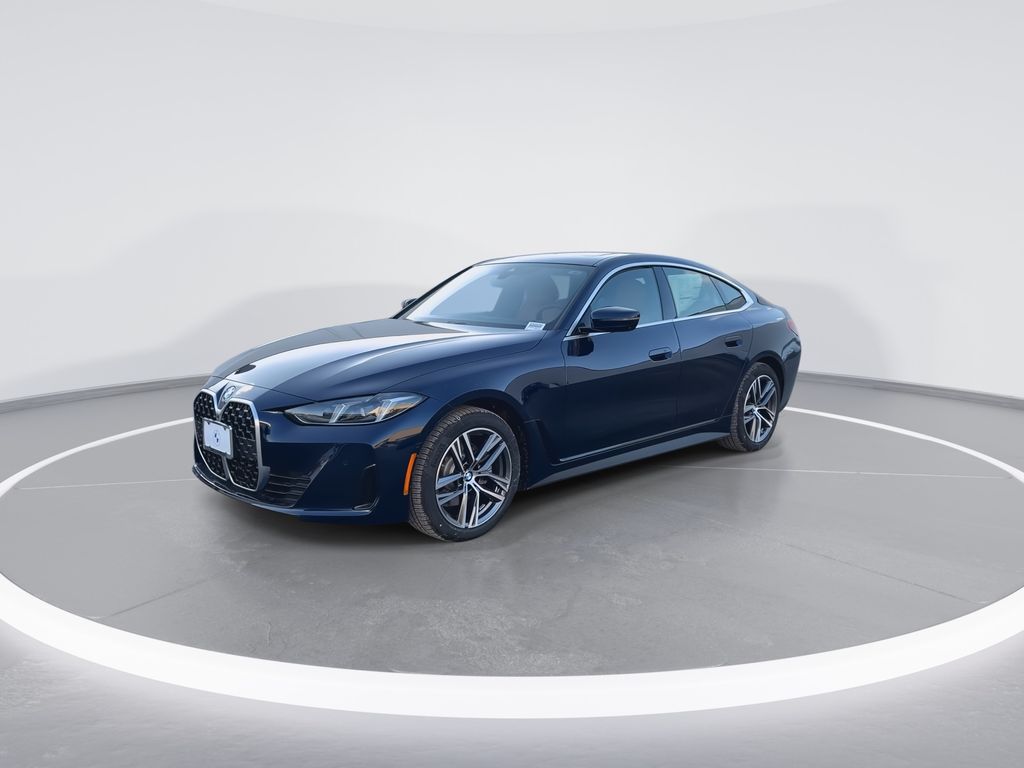 Thumbnail: 2026 BMW 4 Series - 4