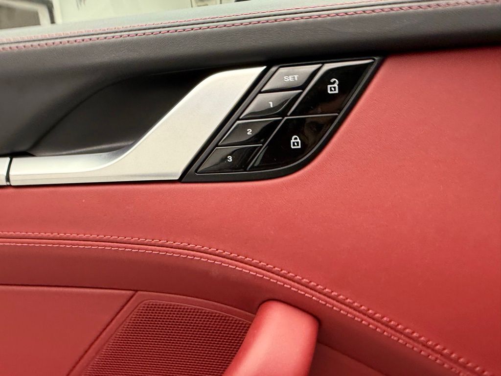 Thumbnail: 2021 Porsche 911 - 20