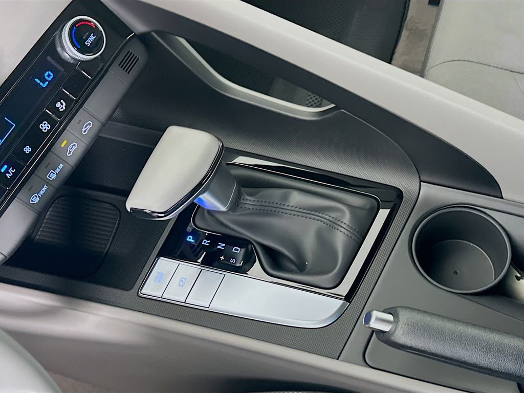 Thumbnail: 2026 Hyundai Elantra - 14