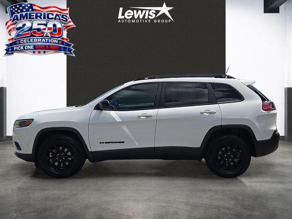 Used 2023 Jeep Cherokee Altitude For Sale in Farmington, AR