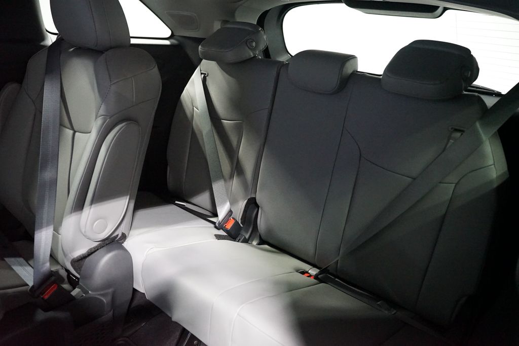 Thumbnail: 2025 Toyota Sienna - 31