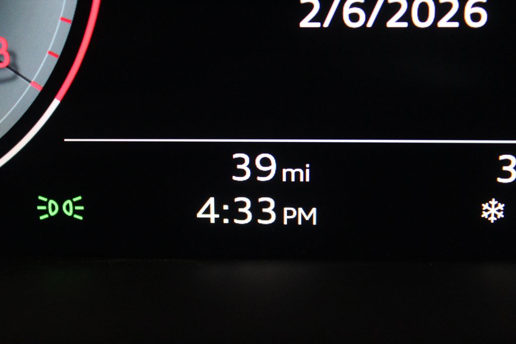 Thumbnail: 2026 Audi Q8 - 2