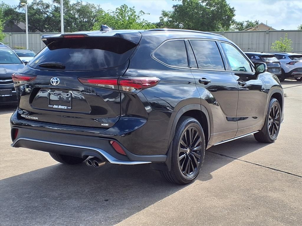 2024 Toyota Highlander XSE - 3