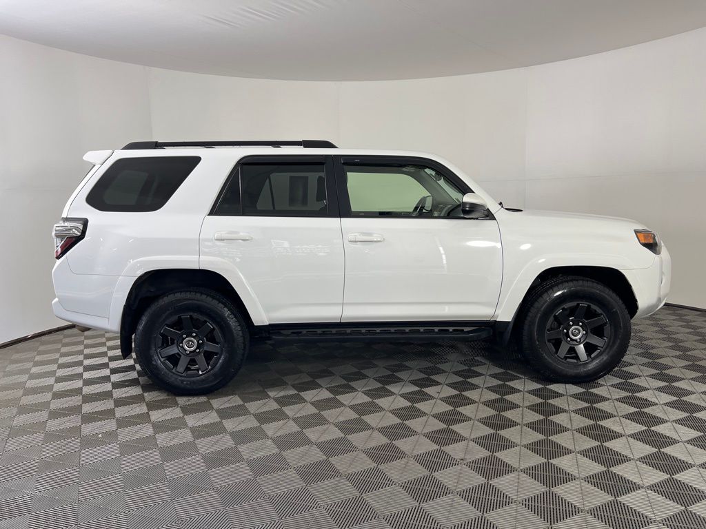 Used 2022 White Toyota Trail image 17