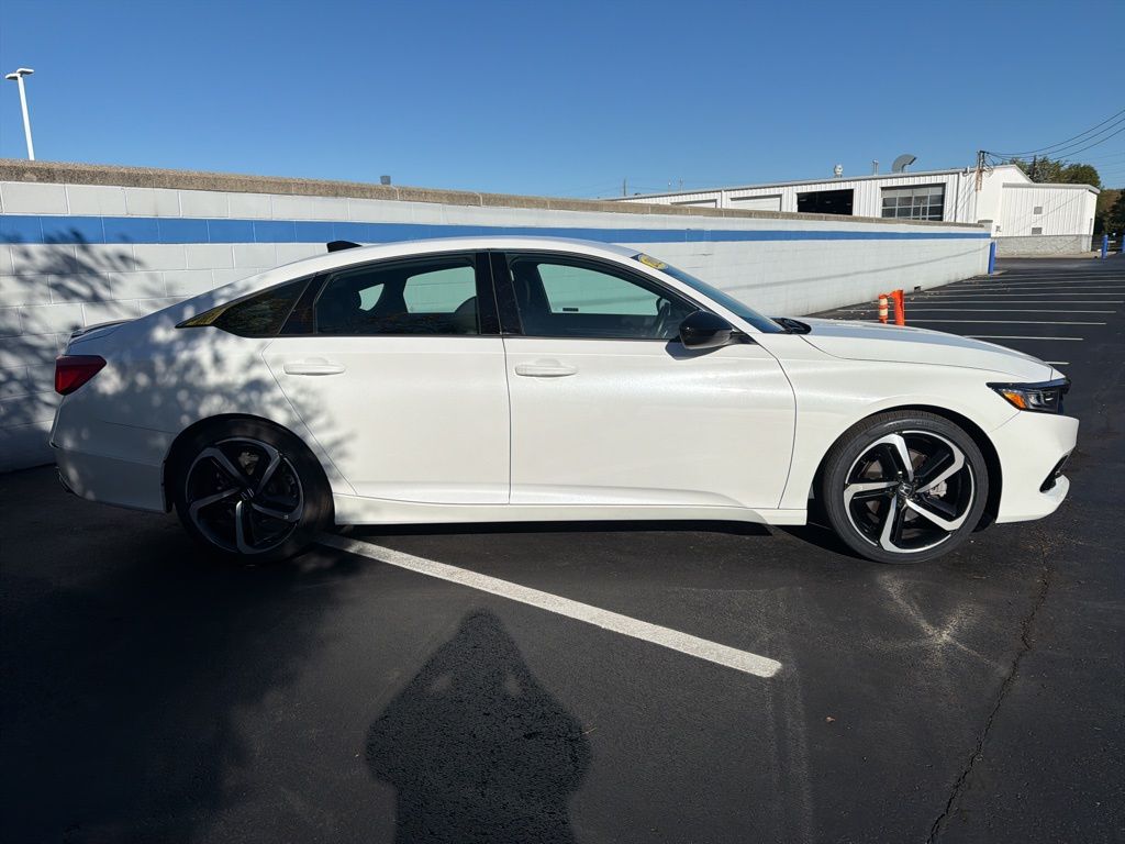 Thumbnail: 2022 Honda Accord - 6