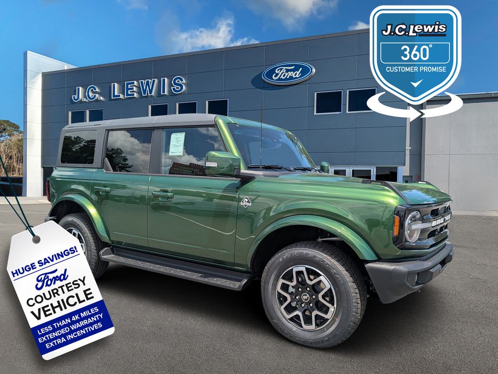 2025 Ford Bronco Outer Banks