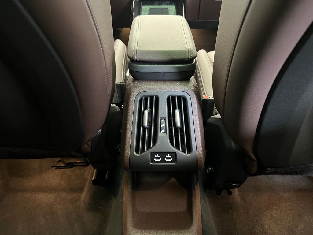 Thumbnail: 2025 BMW X2 - 9