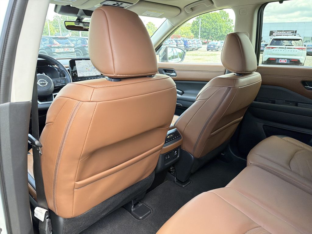 Used 2024 Nissan Pathfinder SUV