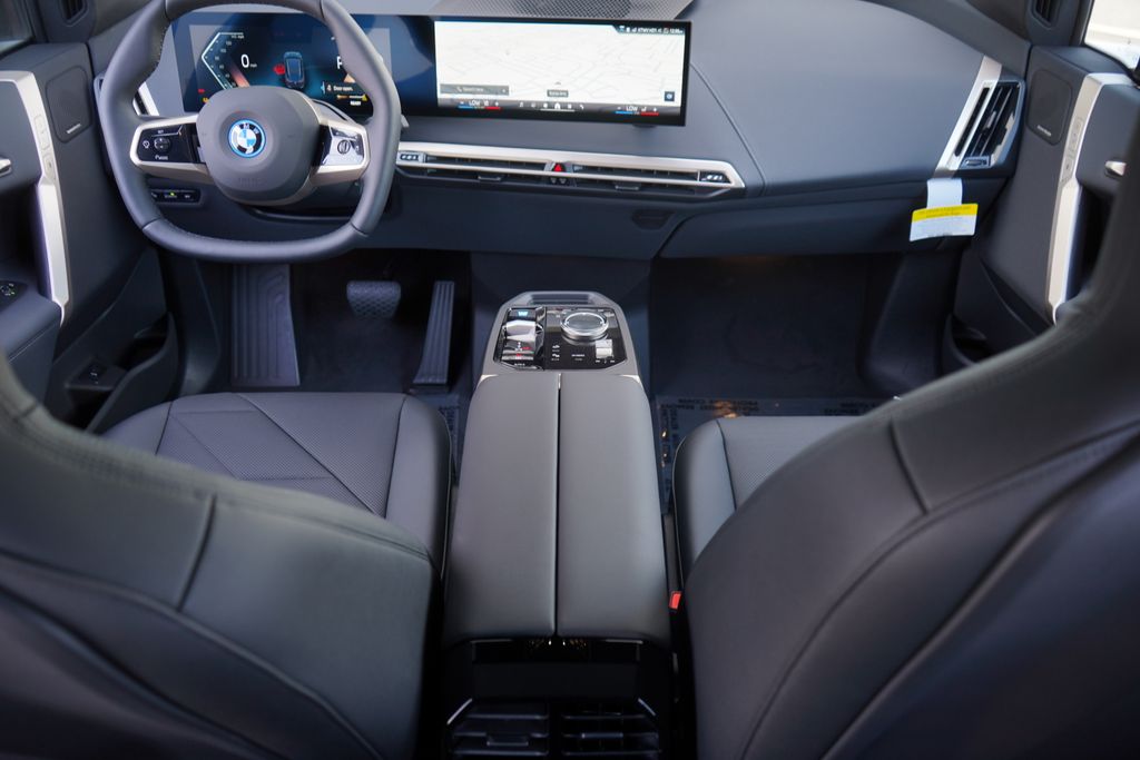 2025 BMW iX xDrive50 13